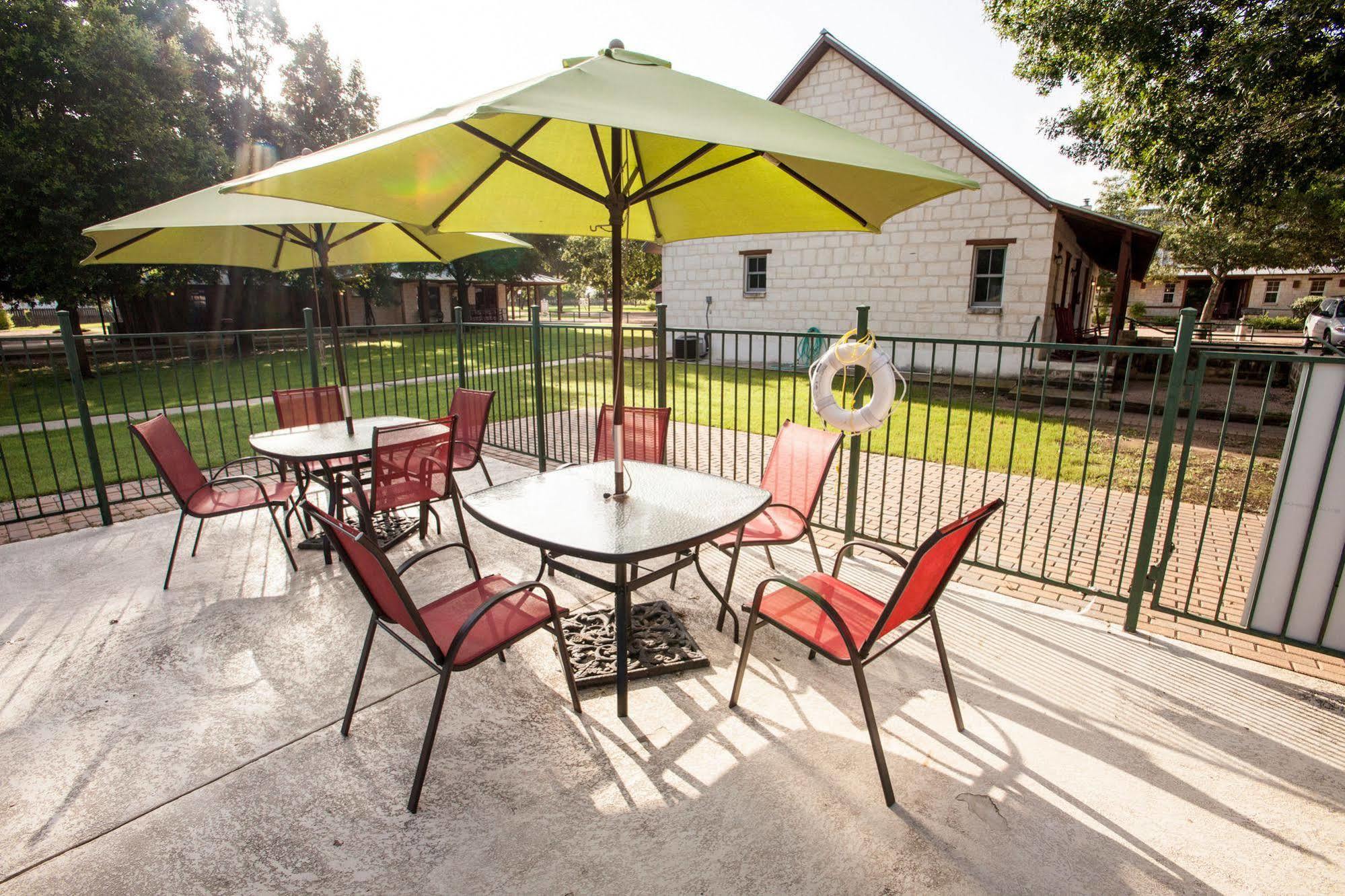 Gruene Cottages New Braunfels Esterno foto